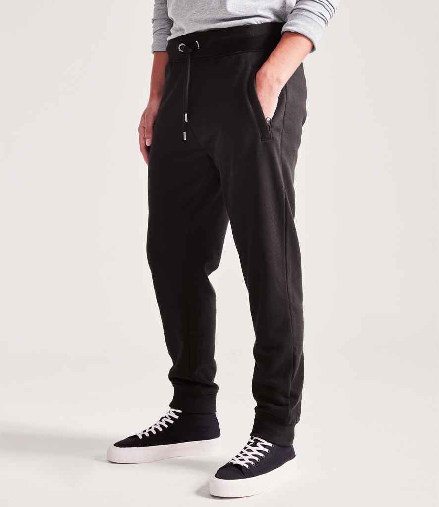 AM30 Black Model