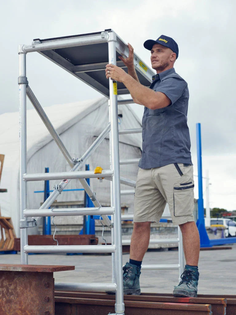 Bisley FLX & MOVE™ STRETCH UTILITY ZIP CARGO SHORT - Brand It Essex Ltd