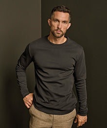 Tee Jays Long Sleeve Interlock T-Shirt TJ530 embroidered workwear lifestyle shot