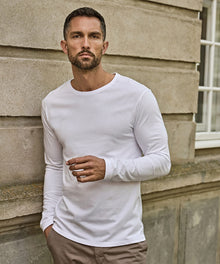 Tee Jays Long Sleeve Sof T-Shirt TJ8007 branded workwear lifestyle shot